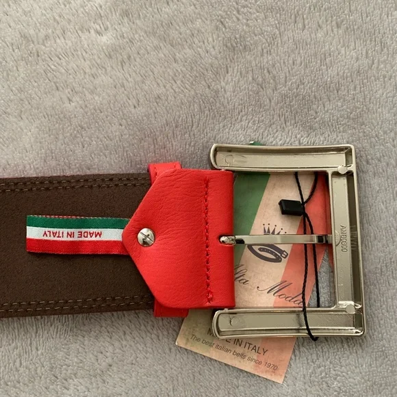 Made in Italy, 100 % leather so adorable red belt . New with tag display picture 1